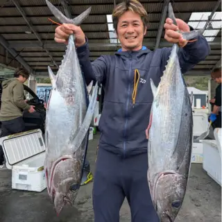 マグロ解体ショーサブ２